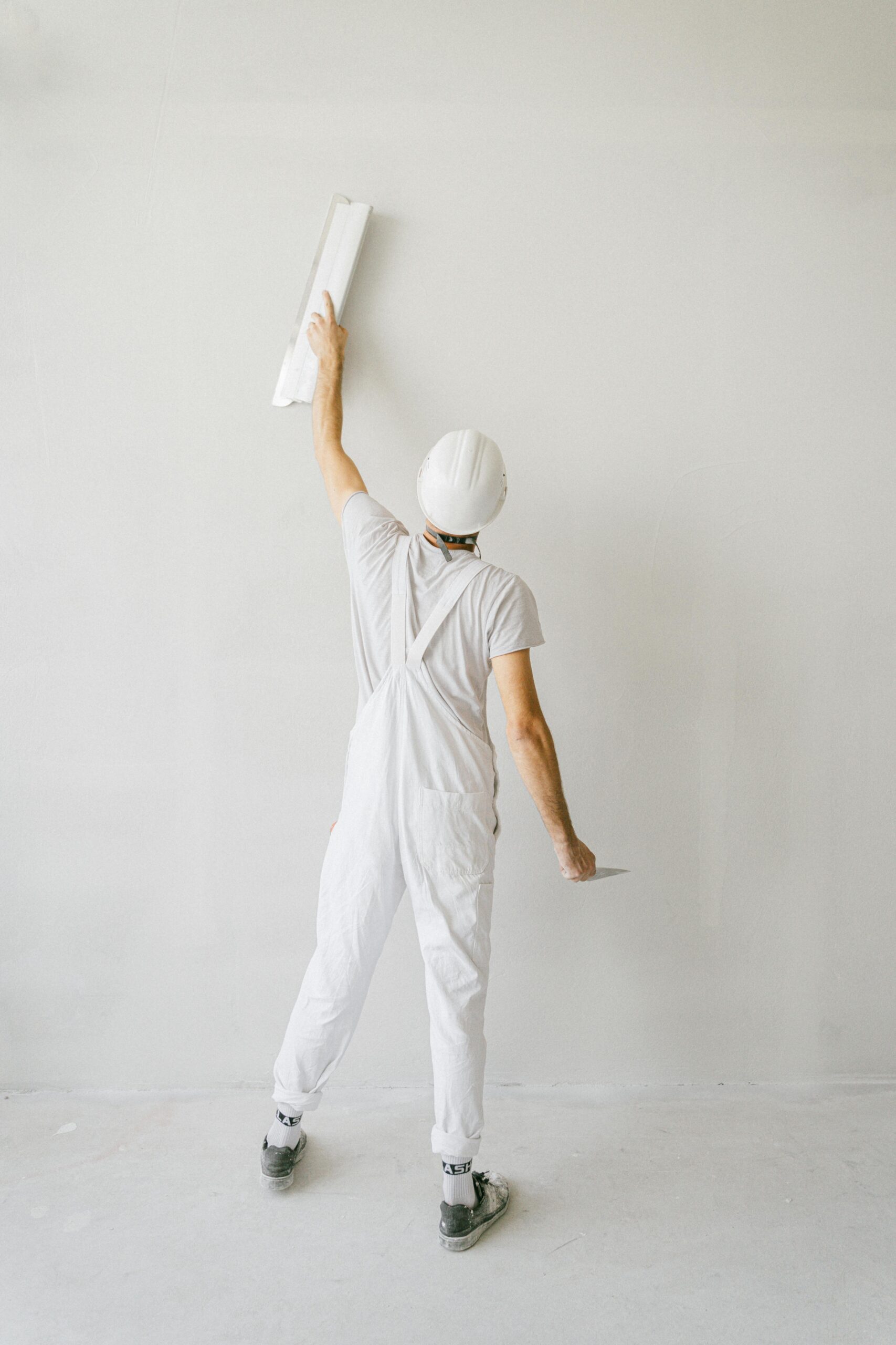 The Painter's Cotton Bib Overalls (White)